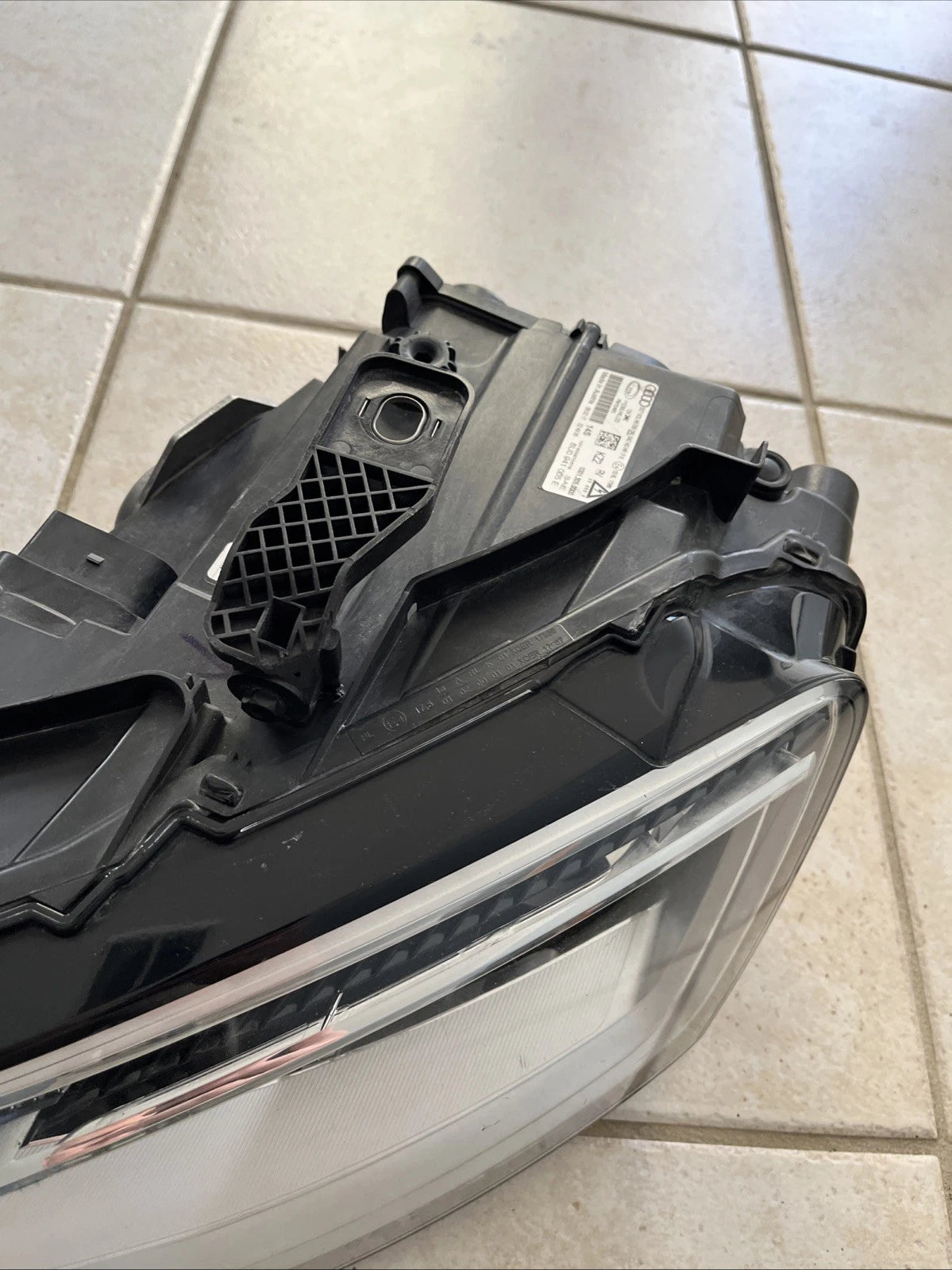 2016 2017 2018 AUDI Q3 LEFT LH DRIVER HEADLIGHT Headlamp 8U0941005E OEM #12